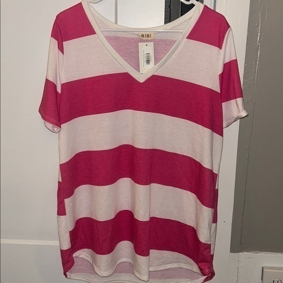 BiBi Tops - NWT BIBI Striped Vneck- Large